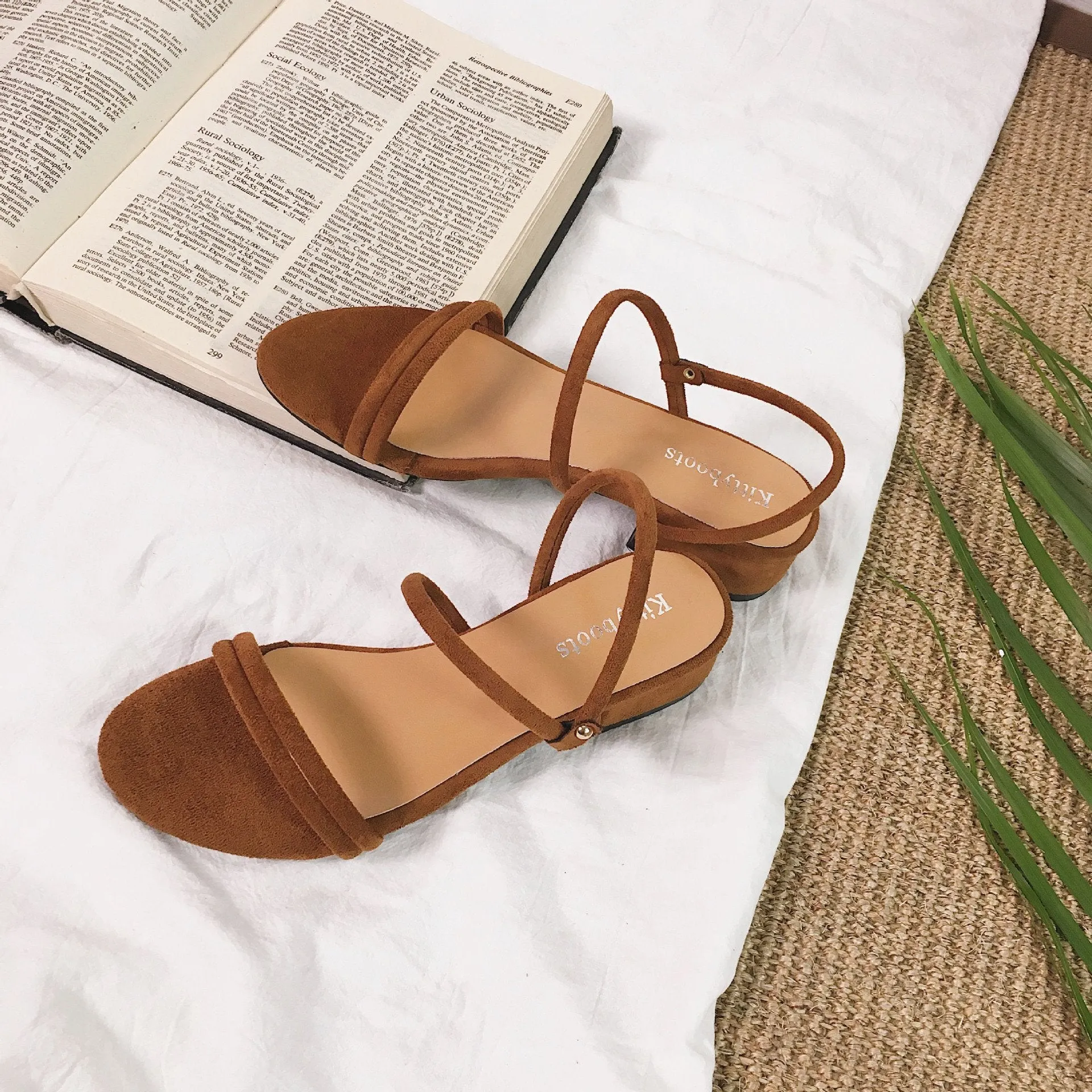Chicvane Summer Solid Color Strappy  Heeled Sandals Dress Sandals