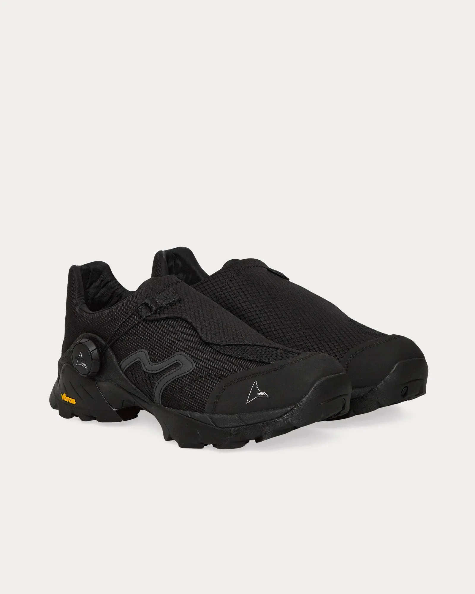 Minaar Black Slip On Sneakers