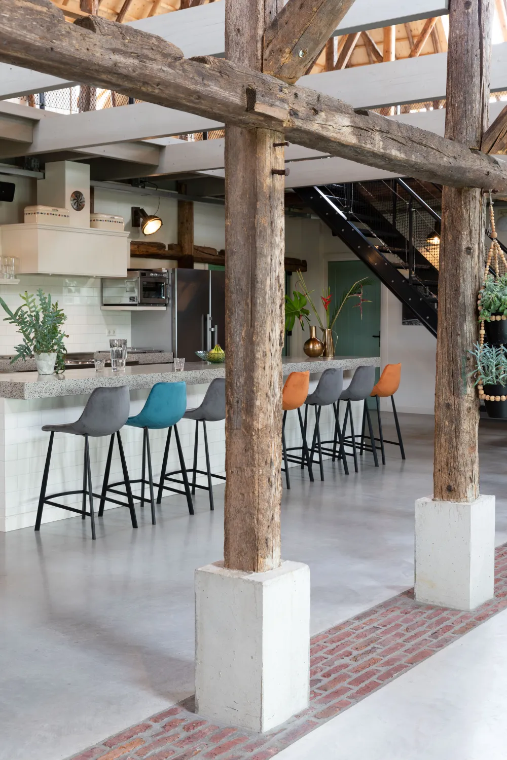 Velvet Upholstered Counter Stools (2) | Dutchbone Franky